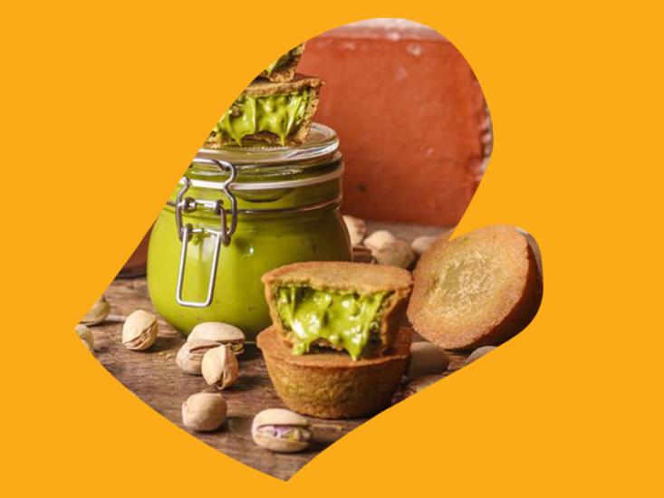 How to make the viral Dubai pistachio cream at home (and 9 delicious ways to use it!)